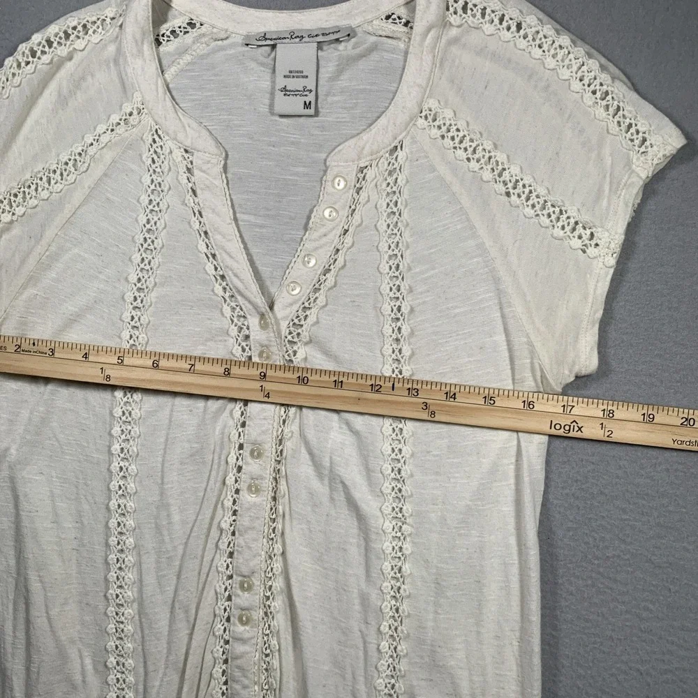 American Rag Oatmeal Crochet Trim Button Front Top Blouse' Ladies Medium - Picture 4 of 7